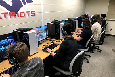 Students in the eSports Lab